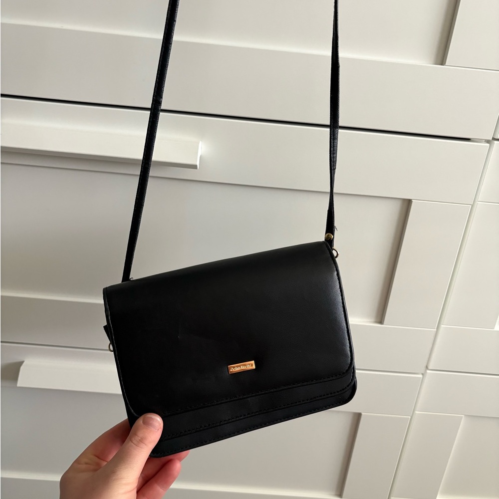 Chic Black Crossbody Bag